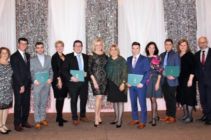 Il banchetto di ALMA CANADA e le borse di studio