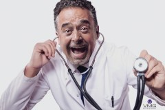 “Santa Cabrini… je peux vous aider!”