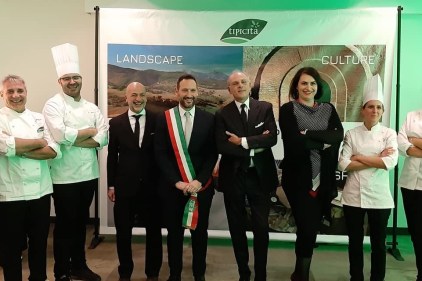 Un lungo ponte tra il Québec e le Marche