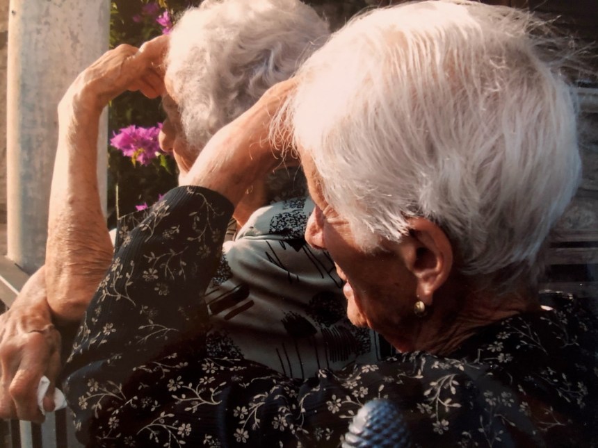 Il maltrattamento degli anziani è ancora un tabù?