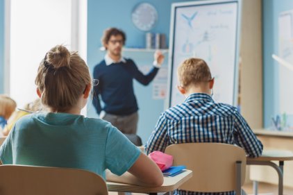 Primo giorno di scuola “rinviato a tempo indeterminato” per 140 mln di studenti nel mondo