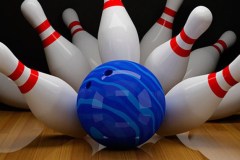 Un torneo di bowling per due buone cause