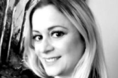 “Dietro ogni quadro c’è una canzone”. Una mostra d’arte di Patrizia Palazzo