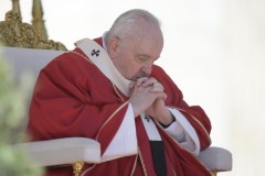 La Pasqua di Papa Francesco: «Si depongano le armi e si inizi una tregua pasquale»