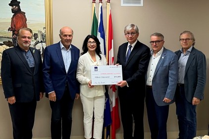 La Casa d’Italia consegna un assegno di 15.000$ alla Fondazione Canada-Ucraina